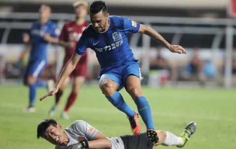 体育赛事-富力主场惜败上港，积分榜形势岌岌可危